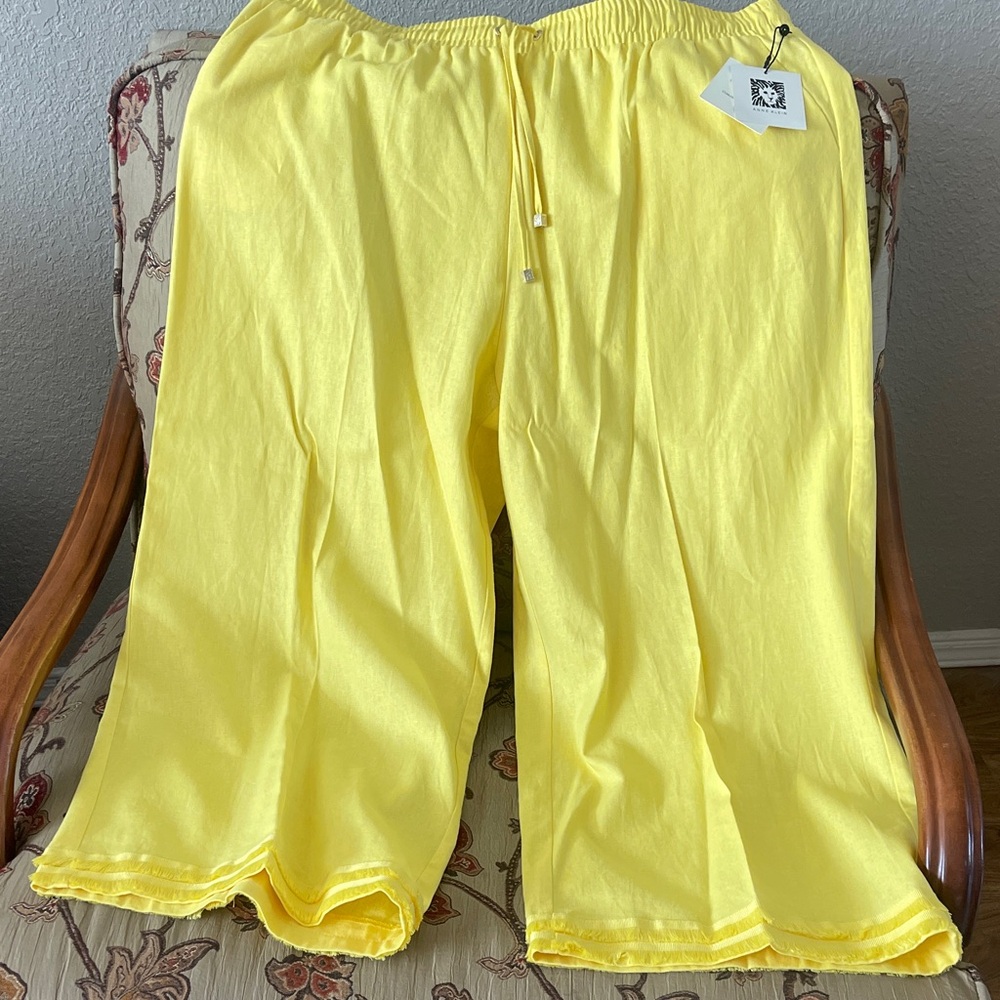 Anne Klein Sunny Yellow Linen-Blend Pants